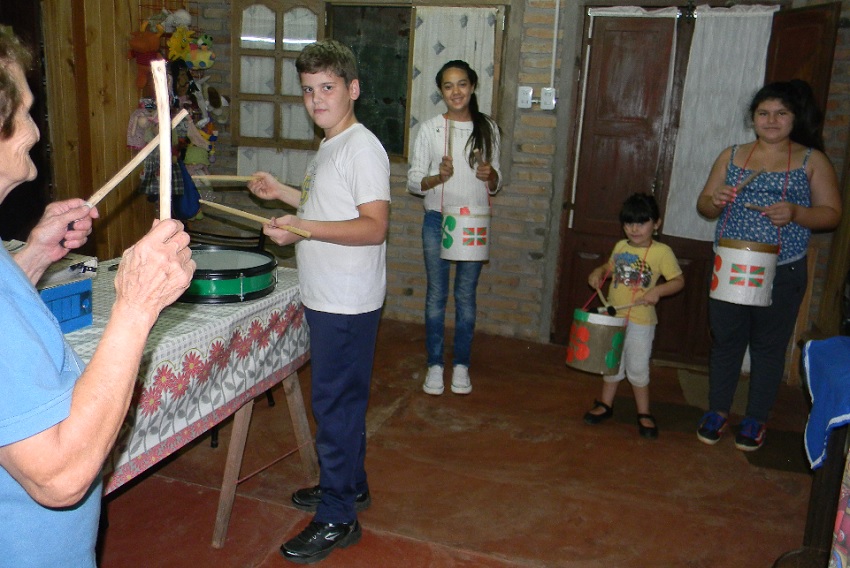 Mini-Tamborreros in Corpus Christi