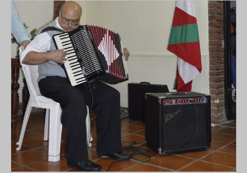 Fabian Maya, a great low profile musician