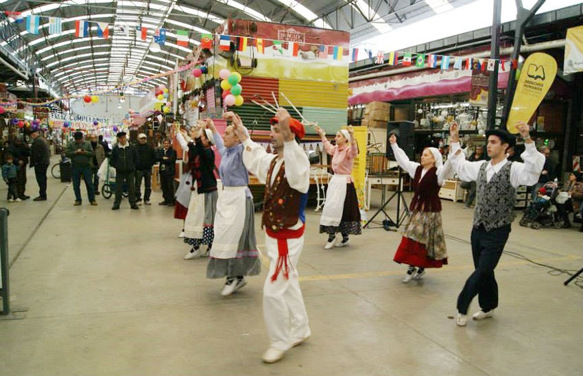 El Mercado de Palermo convertido en una plaza vasca