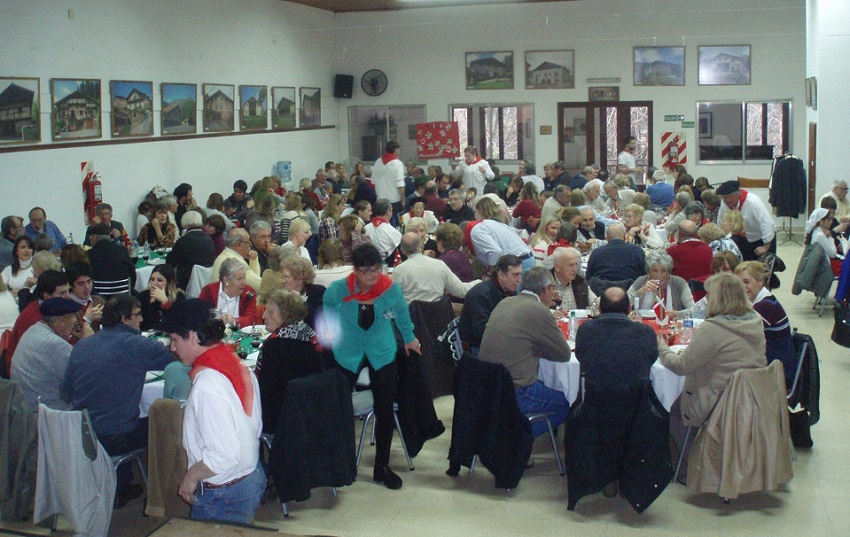 Árbol de Gernika, txupinazo y almuerzo