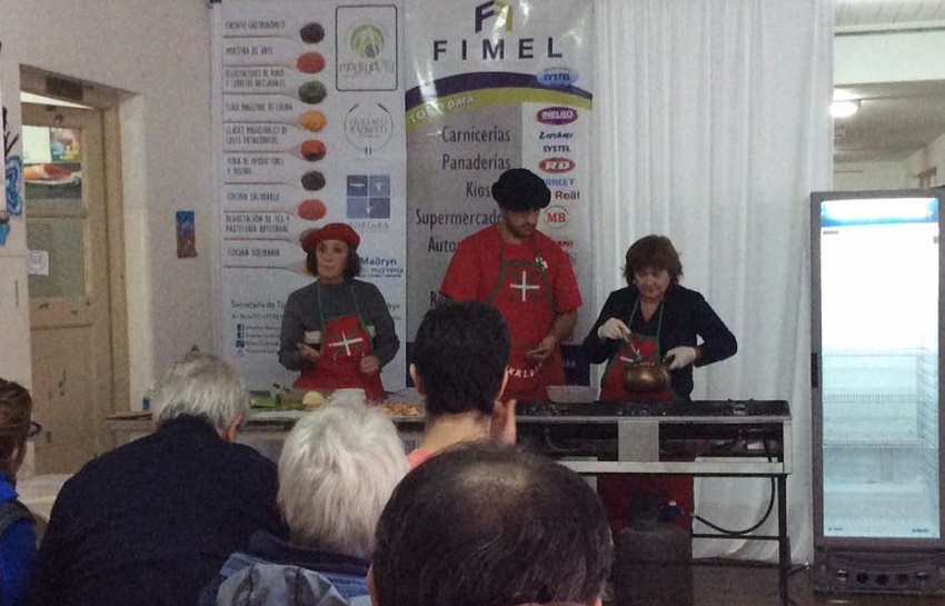 En el Festival ‘Madryn al Plato’, una clase de comida vasca (foto EE)