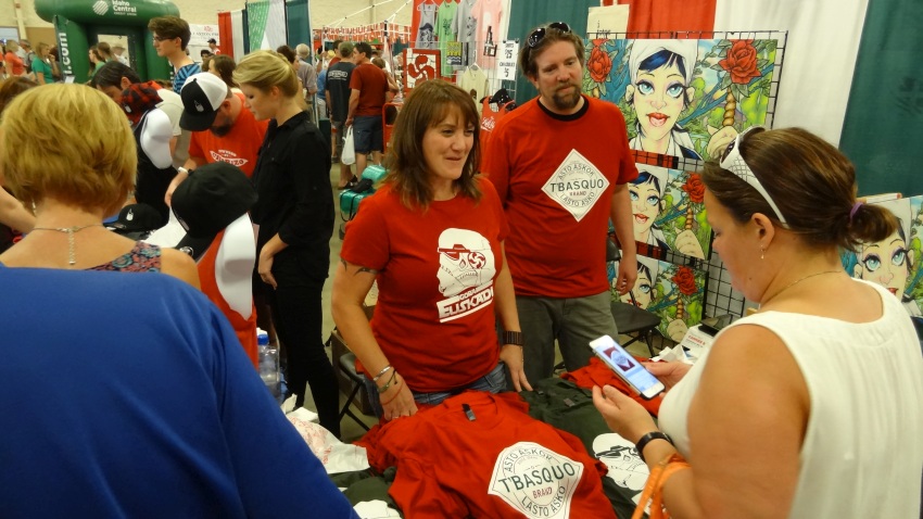 La venta de productos vascos funcionó muy bien en los stands de Jaialdi (fotos EuskalKultura)