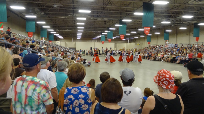 Dances from all over Euskal Herria