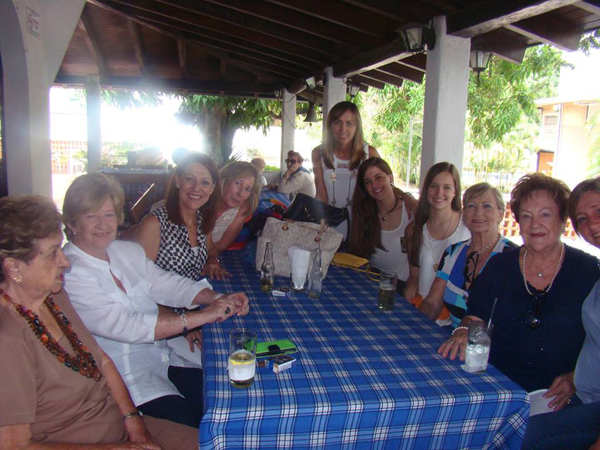 Several generations of Venezuelan Basques