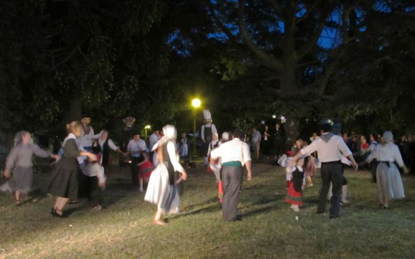 Danzas vascas para el recién nacido