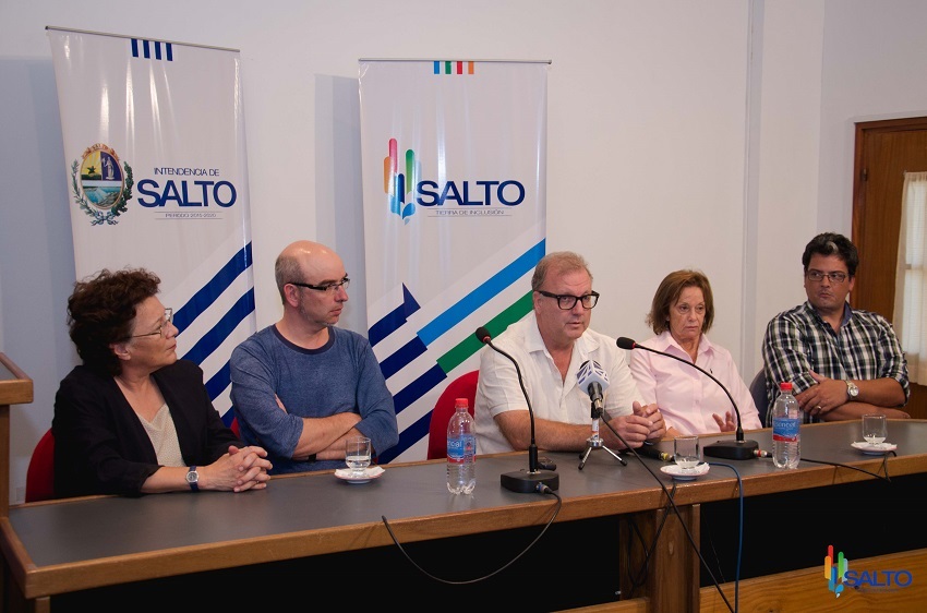 Conferencia de Prensa para presentar el proyecto de recuperación de la Bodega Harriague (foto Municipalidad de Salto)