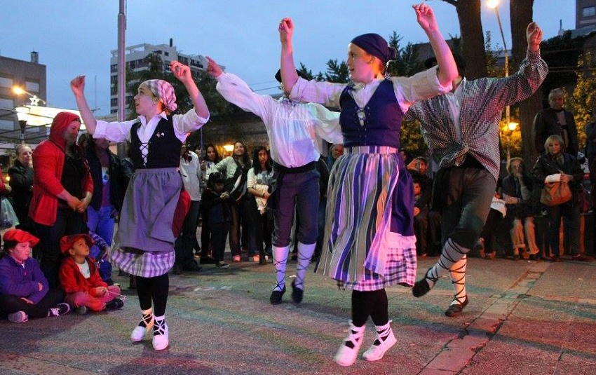 Danzas vascas en el corazón de Neuquén