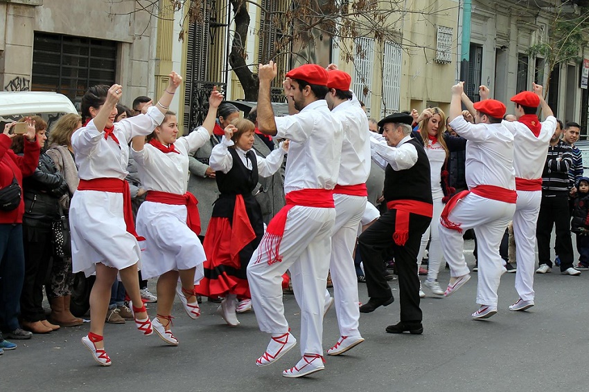 Nafar dantzak, Almagro auzoan