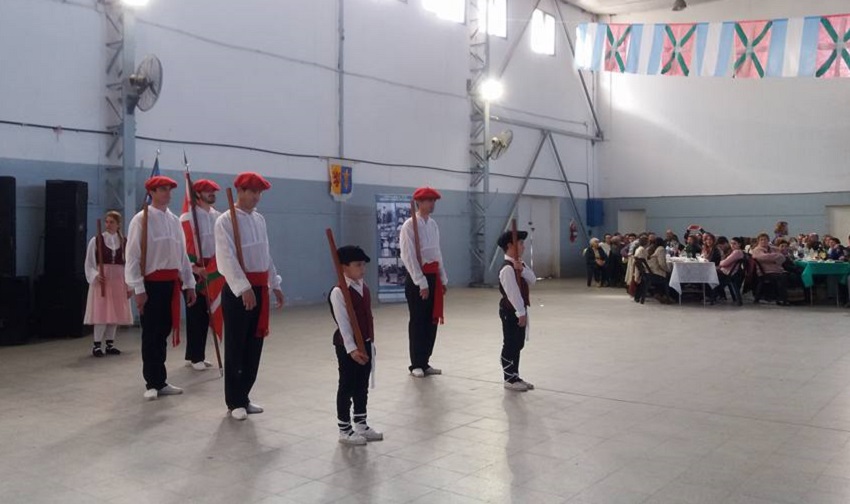 Exhibición de danzas