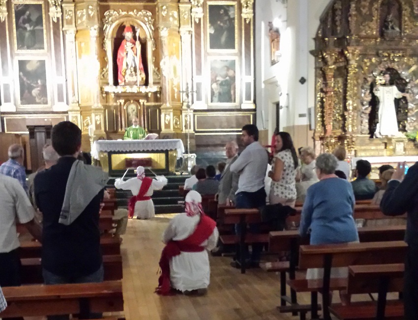 Bailes en la iglesia