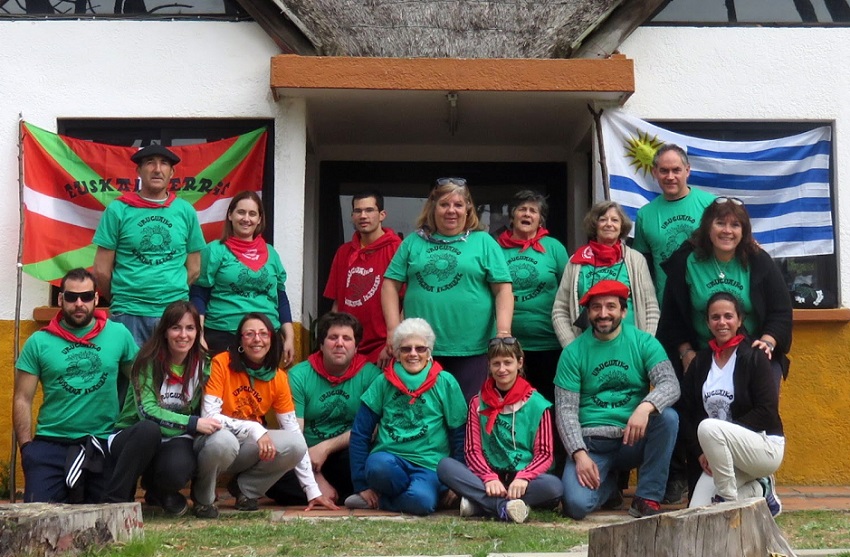 Shot of part of the “Uruguaiko Euskara Ikasleak” that participated in the second Basque Weekend