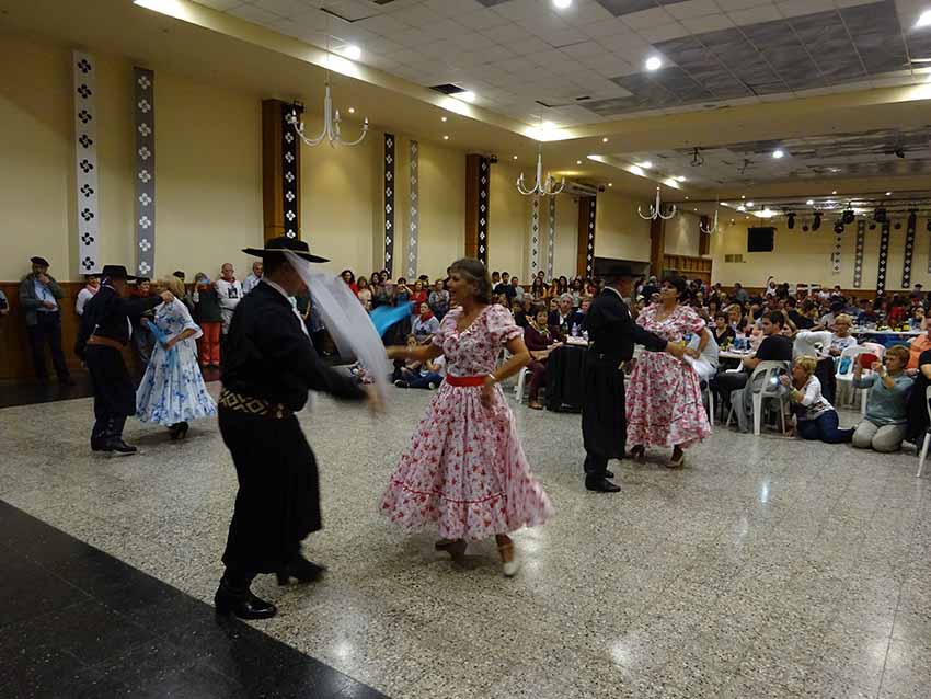 A bit of Argentine dances