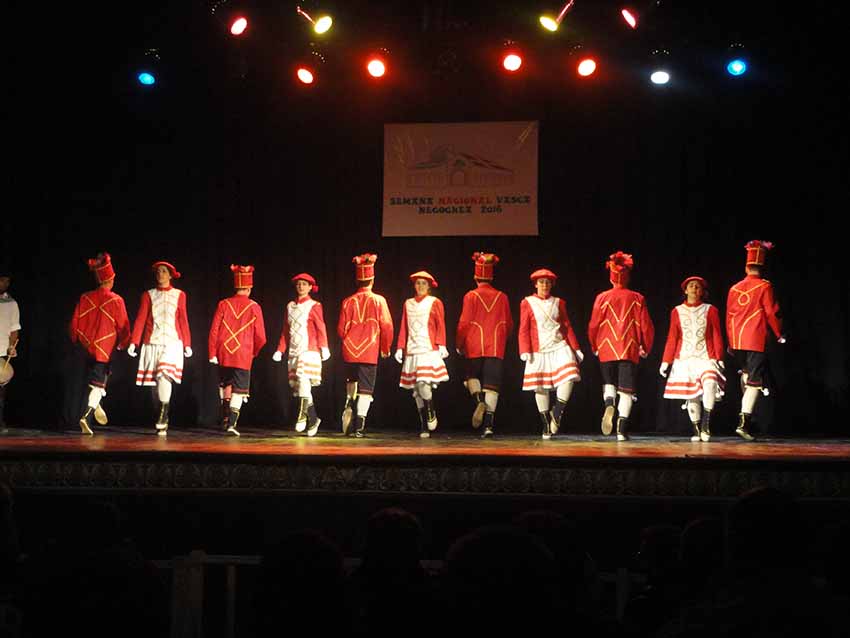 Basque dancers from all over Argentina