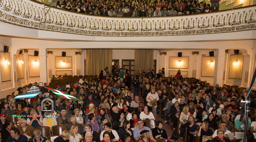 Basque music at the Paris Theater