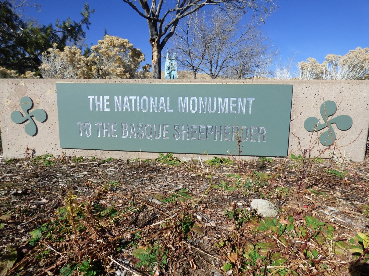 New plaques at the Monument 02