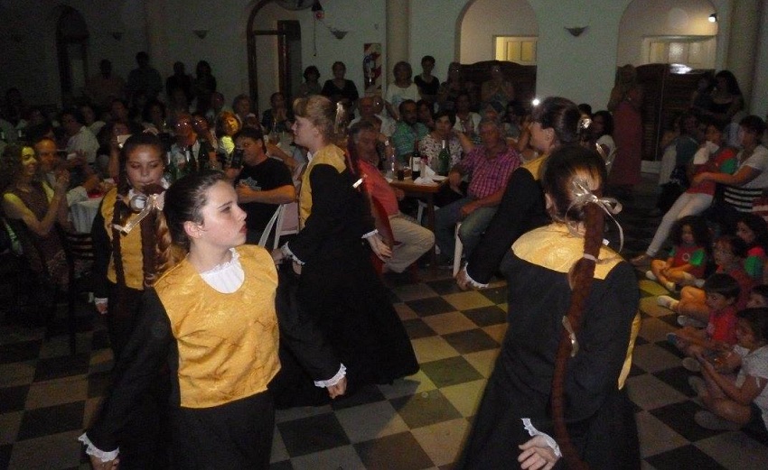 En Chacabuco, Taberna del Euskera