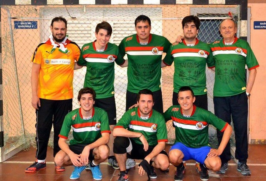 Equipo masculino de fútbol