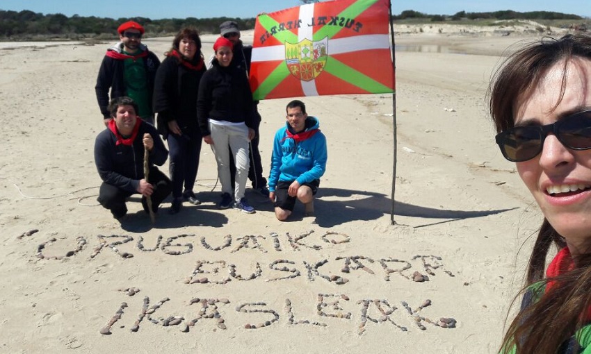 Asteburupasa en Uruguay