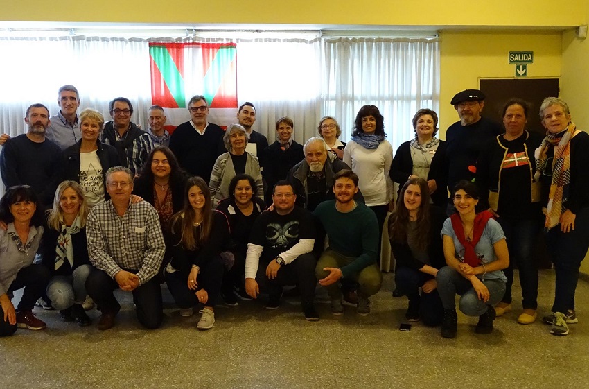 Encuentro de Centros Vascos en el Lagun Onak