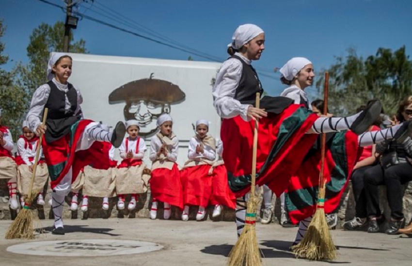 Basque dancing at the Plaza Vasca for Hiru Erreka’s 18th anniversary