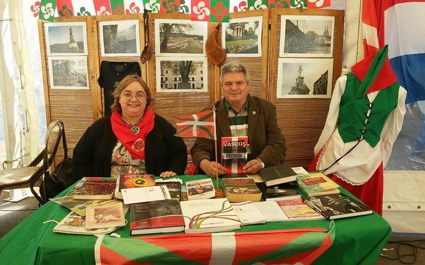 Mónica Mindurry y César Arrondo en la Fiesta de Colectividades de San Pedro 2017