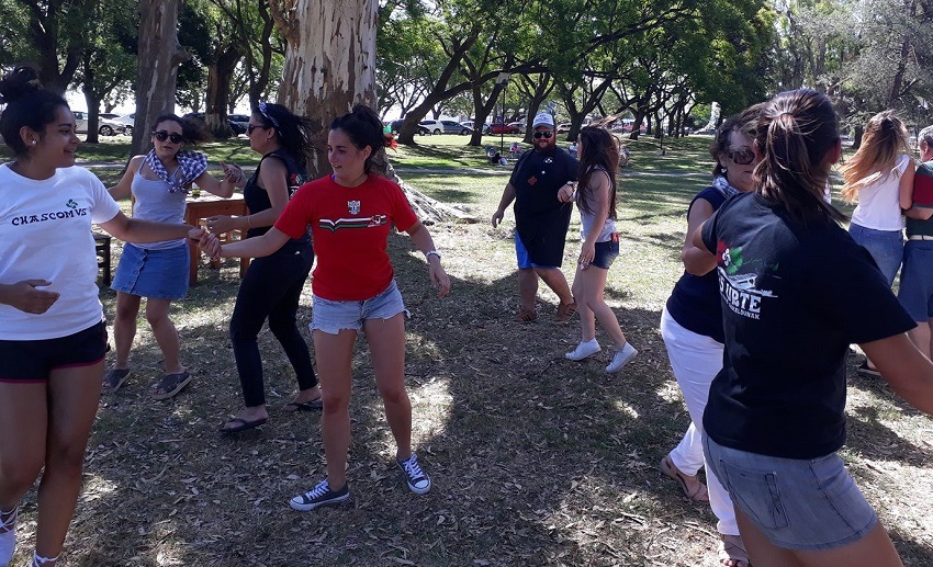 Sharing Basque dance