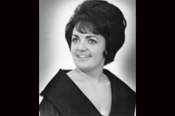 Marilyn Dee Mentaberry "Mernie" Warn