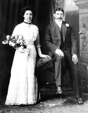 Foto de boda de Valentina Uberuaga y Elías Gabica en 1911 en Boise, Idaho (foto Oral History CBS-UNR)