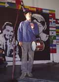El txistulari José Gutiérrez sobre el escenario (foto Euskal Kultura-ILV)