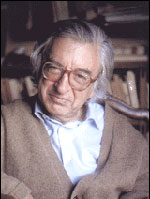 El escritor vasco José Luis Alvarez Enparantza, 'Txillardegi'