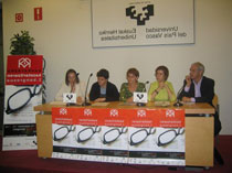 Txema Ramírez de la Piscina (EHU), Idoia Torregarai (UEU), Jasone Mendizabal (Topagunea), Mikel Arrieta (EKT) y Ana Urkiza (EIE) en la presentación del Congreso