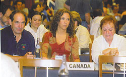 La delegación vasca canadiense durante una de las sesiones del congreso