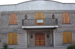 Fachada del Centro Vasco Beti Aurrera de Chivilcoy (foto CVC)