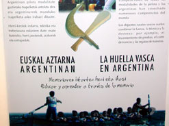Detalle de uno de los paneles que conforman la muestra (foto euskalkultura.com)