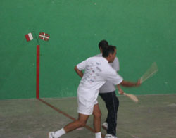 Participantes del Torneo de Pala del Centro Vasco de Mexico DF (foto vascosmexico.com)