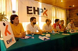 Miembros de EHPK durante la presentación de la entidad pelotazale