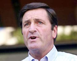 Garamendi aspira a ser el próximo vicegobernador de California. El 13 de mayo celebrará en su rancho californiano su tradicional 'Basque BBQ' (Barbacoa vasca), recaudando fondos para la campaña