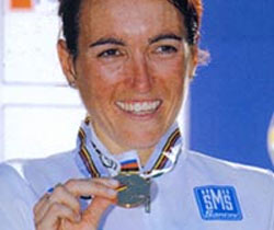 La ciclista Joane Somarriba fue galardonada con el Premio 'Vasco Universal' en 2003