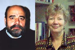 José Ángel Ascunce, profesor de la Universidad de Deusto, y Sharon Keefe Ugalde, profesora en la Universidad Estatal de Texas, son parte del grupo