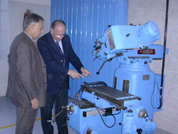 Autoridades de Rosario estuvieron presentes en la inauguración del nuevo taller (foto Zazpirak Bat) 