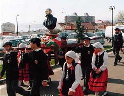 Tradicional desfile de la imagen de San Ignacio por las calles de Valparaíso  (foto Valparaiso EE)
