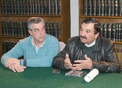 Julio Alberti y el payador Luis Barrionuevo, impulsores del proyecto (foto LaVozDelPueblo)