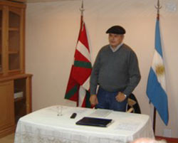 César Arrondo durante el taller que impartió a princios de mes en el Centro Vasco de Chivilcoy