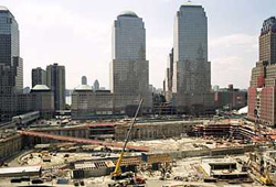 New Yorkeko ekitaldia 'Ground Zero' delako gunean egingo dute Bonbardaketaren egunean bertan