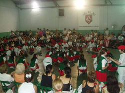 Muestra que realizan a fin de curso los alumnos y alumnas del colegio Euskal Echea en su sede de Sarandí, en la Ciudad de Buenos Aires