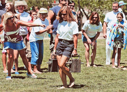 El público del festival se animó a probar con las tradicionales <i>txingak</i> (foto RGJ)