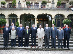 El lehendakari Ibarretxe recibió recientemente a una delegación de senadores filipinos