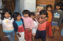 El poblado guaraní Tekoa Pyau se ubica en el barrio Jabaquara, en la foto los niños del poblado