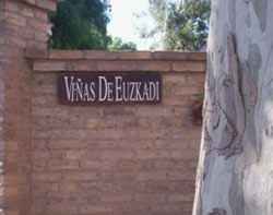 Mendozan daude 'Viñas de Euzkadi' bodegak