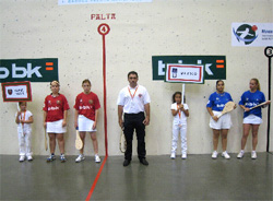 Representantes de Euskal Herria y México antes de comenzar uno de los encuentros (foto EuskoSare.org)